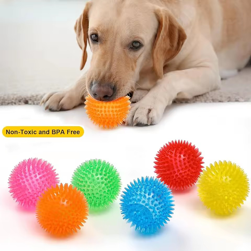 TPR Squeaky Spiked Dog Ball Ch - Spike Ball Game ulasan dan harga